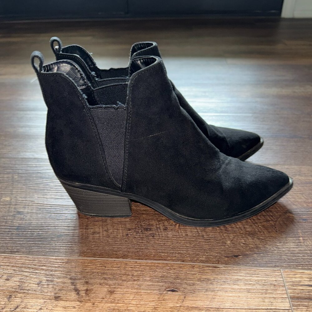 Universal Thread black suede like ankle booties Size 8